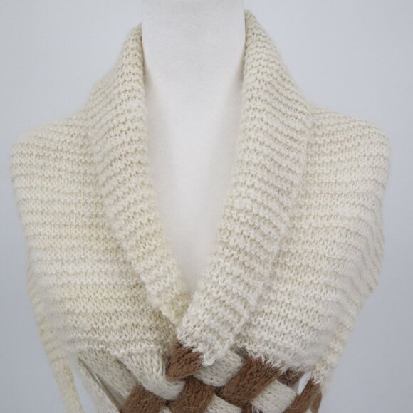 Knitted Shawl Wrap Cream Boho Earthy Cream Warm Natural Artisanal Folksy Casual - Picture 3 of 13